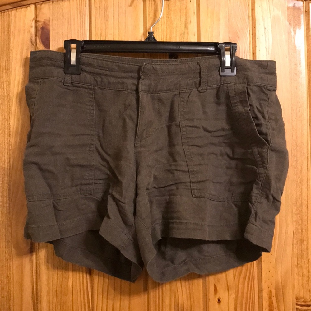 Linen/rayon shorts